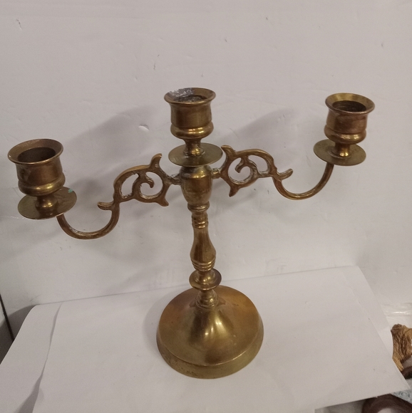 Vintage Distressed Brass 3-Candle Candelabra House of Global Art  ENGLAND - Picture 6 of 7